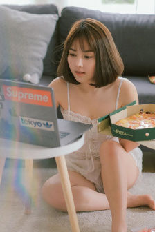 禁欲少校大哥的囚禁
